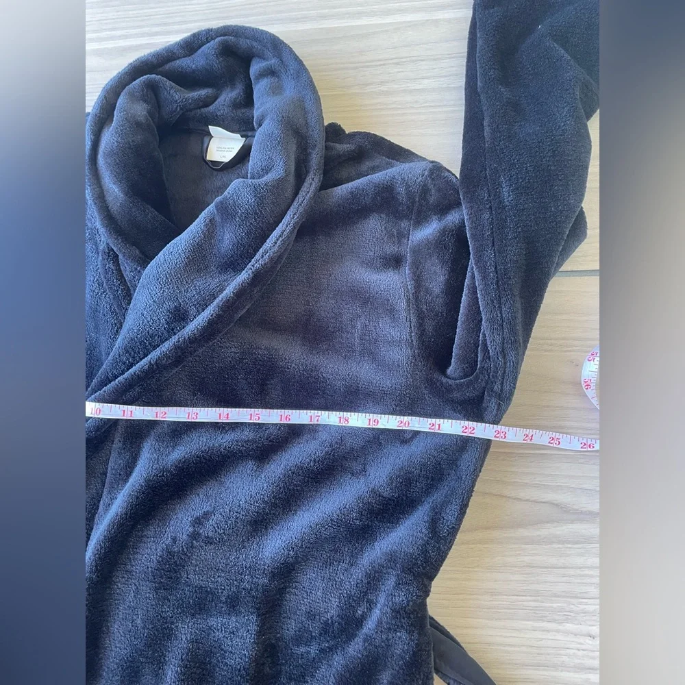 Soma Plush Black Women's Robe
